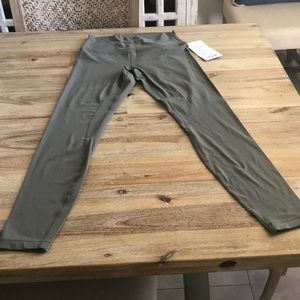 Lululemon Align Pant 28” legging size 8